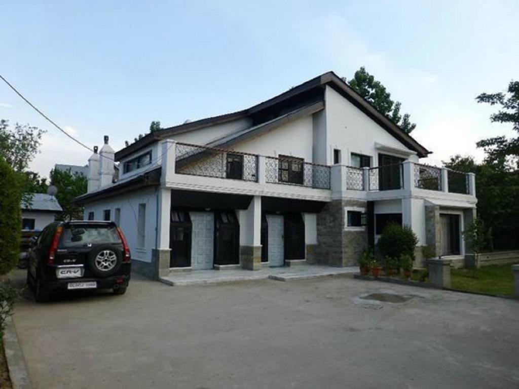 Jeelani Guest House Сринагар Экстерьер фото